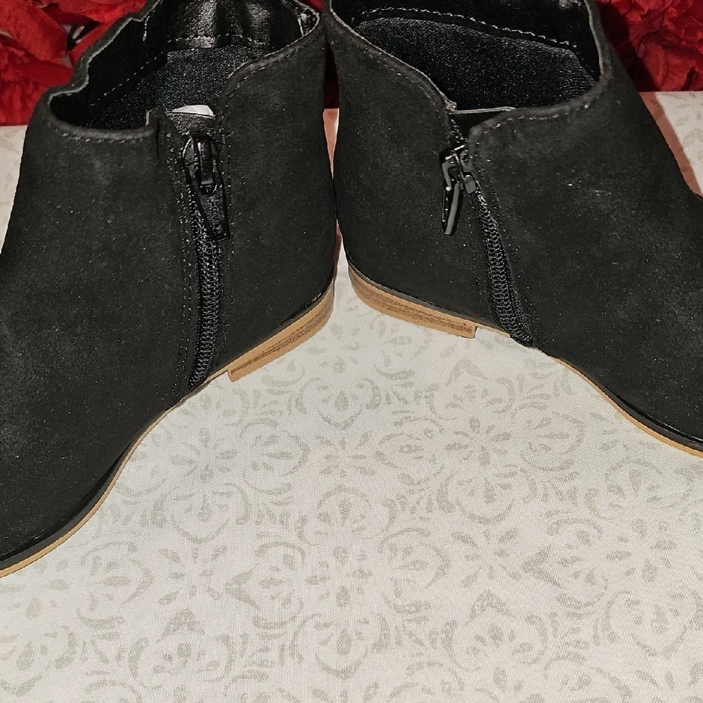 None stylish black